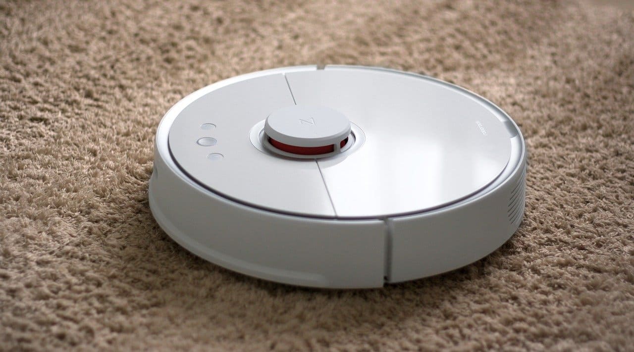 Eufy RoboVac 11S vs iRobot Roomba 675 Robot Vacuum